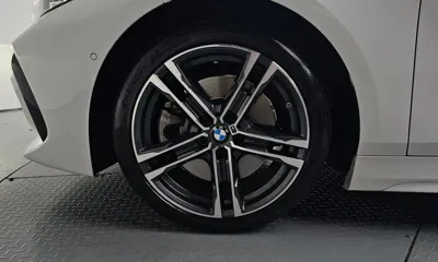 BMW 1-Series 2023, 31798 км, за 18511.23 USD