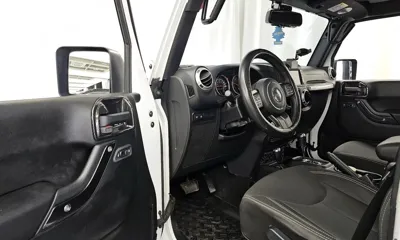 Jeep Wrangler 2017, 131706 км, за 13651.43 USD - фото 10