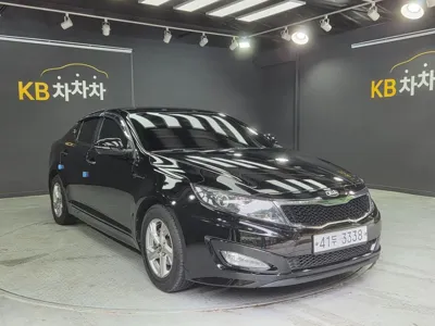 Kia K5 · 2013 год