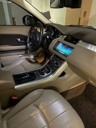 Land Rover Range Rover Evoque 2018, 83712 км, за 9250.82 USD