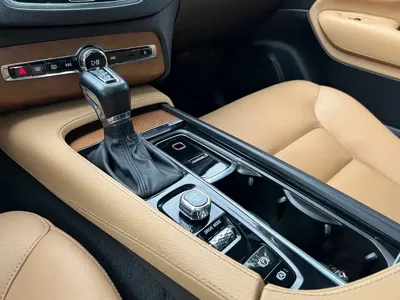 Volvo XC90 2019, 155000 км, за 21777.09 USD - фото 15