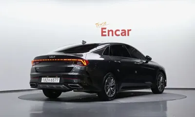 Kia K5 2023, 107627 км, за 13196.38 USD