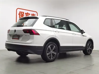 Volkswagen Tiguan L 2021, 157400 км, за 9093.41 USD