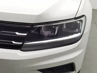 Volkswagen Tiguan L 2021, 157400 км, за 9093.41 USD - фото 7