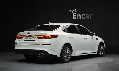 Kia K5 2019, 144152 км, за 6175.65 USD