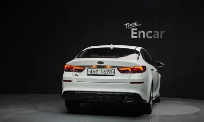 Kia K5 2019, 144152 км, за 6175.65 USD