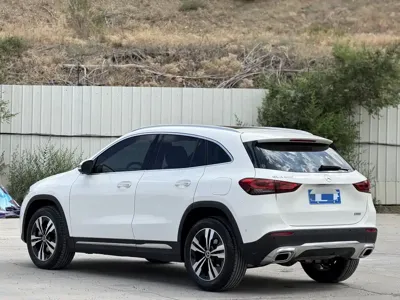 Mercedes-Benz GLA 2022, 30000 км, за 20452.81 USD