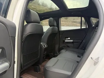 Mercedes-Benz GLA 2022, 30000 км, за 20452.81 USD - фото 9