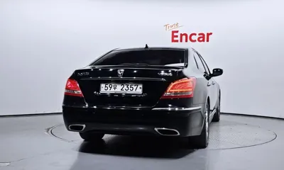 Hyundai Equus 2010, 140346 км, за 3021.54 USD