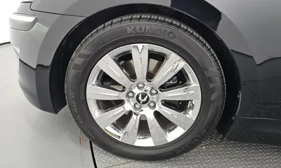 Hyundai Equus 2010, 140346 км, за 3021.54 USD