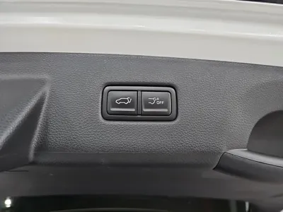 Kia Canival 2026, 13563 км, за 64941.8 USD - фото 20