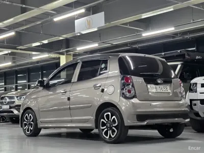 Kia Morning 2011, 96400 км, за 1880.04 USD