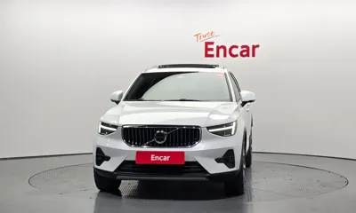 Volvo XC40 2023, 51657 км, за 21747.77 USD