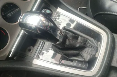 Volkswagen Lavida 2013, 189300 км, за 5229 USD - фото 13