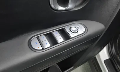 Hyundai Ioniq5 2023, 43861 км, за 20065.16 USD - фото 28