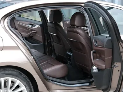 BMW 5 Series New Energy 2019, 80000 км, за 15626.39 USD - фото 12
