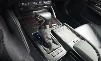 Lexus ES 2021, 93461 км, за 26710.11 USD - фото 9