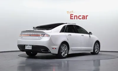 Lincoln MKZ 2015, 139242 км, за 3825.57 USD