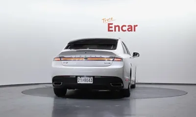 Lincoln MKZ 2015, 139242 км, за 3825.57 USD
