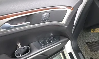 Lincoln MKZ 2015, 139242 км, за 3825.57 USD - фото 17