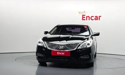 Hyundai Grandeur 2012, 98873 км, за 2422.21 USD