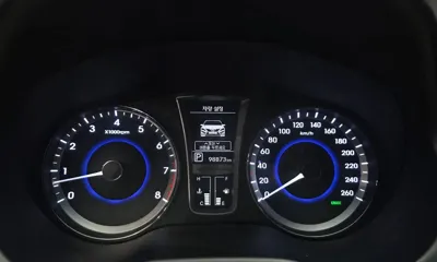 Hyundai Grandeur 2012, 98873 км, за 2422.21 USD - фото 8