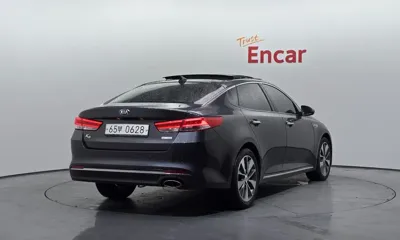 Kia K5 2016, 123072 км, за 4569.53 USD