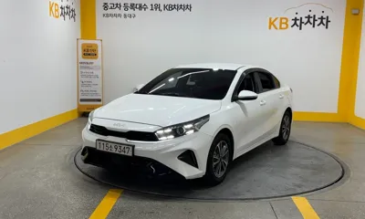 Kia K3 · 2022 год