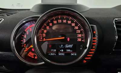 MINI Clubman 2016, 56592 км, за 8320.87 USD - фото 8