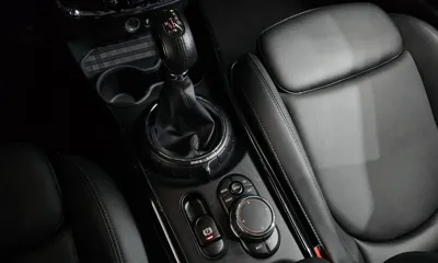 MINI Clubman 2016, 56592 км, за 8320.87 USD - фото 9