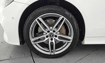 Mercedes-Benz E-Class 2019, 70043 км, за 20283.58 USD