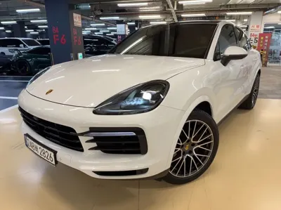 Porsche Cayenne 2023, 38000 км, за 64264.15 USD