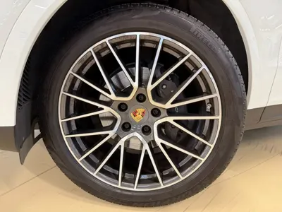 Porsche Cayenne 2023, 38000 км, за 64264.15 USD - фото 8