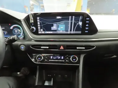 Hyundai Sonata 2022, 54557 км, за 15622.95 USD - фото 11