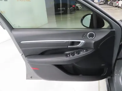 Hyundai Sonata 2022, 54557 км, за 15622.95 USD - фото 13