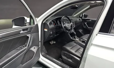 Volkswagen Tiguan 2020, 112949 км, за 13976.46 USD - фото 10