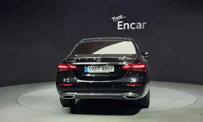 Mercedes-Benz E-Class 2021, 48363 км, за 25600.63 USD