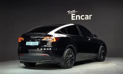 Tesla Model Y 2022, 81159 км, за 25937.71 USD