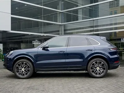 Porsche Cayenne 2024, 25000 км, за 96819.78 USD