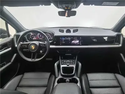 Porsche Cayenne 2024, 25000 км, за 96819.78 USD - фото 8