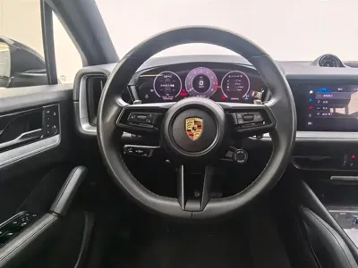 Porsche Cayenne 2024, 25000 км, за 96819.78 USD - фото 11