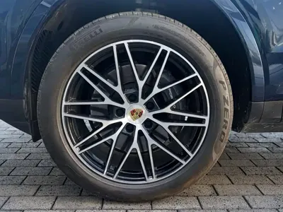 Porsche Cayenne 2024, 25000 км, за 96819.78 USD - фото 20