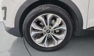 Hyundai Santafe 2015, 176306 км, за 5279.15 USD