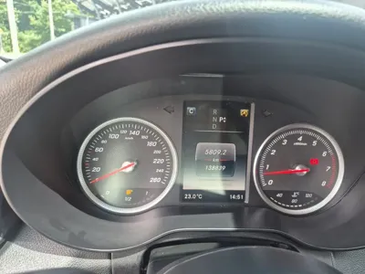Mercedes-Benz C-Class 2016, 138839 км, за 7155.87 USD - фото 9