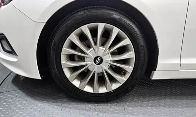 Hyundai Sonata 2015, 123976 км, за 6761.19 USD