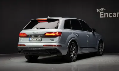 Audi Q7 2023, 36438 км, за 55960.94 USD