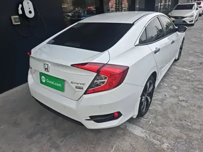 Honda Civic 2017, 132200 км, за 7548.41 USD