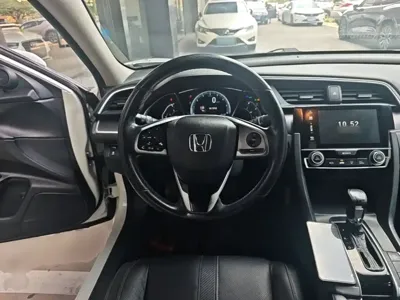 Honda Civic 2017, 132200 км, за 7548.41 USD - фото 7