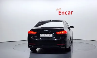 Hyundai Genesis 2016, 233626 км, за 4138.2 USD