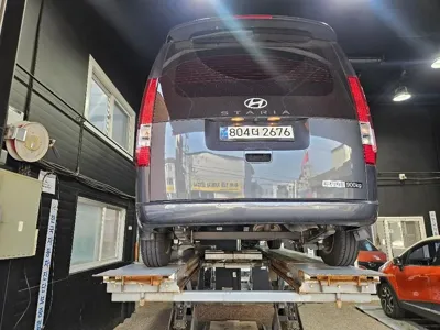 Hyundai Staria 2025, 91271 км, за 17854.8 USD